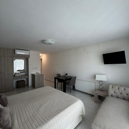 Marianna Hotel Apartments Limassol Exterior foto