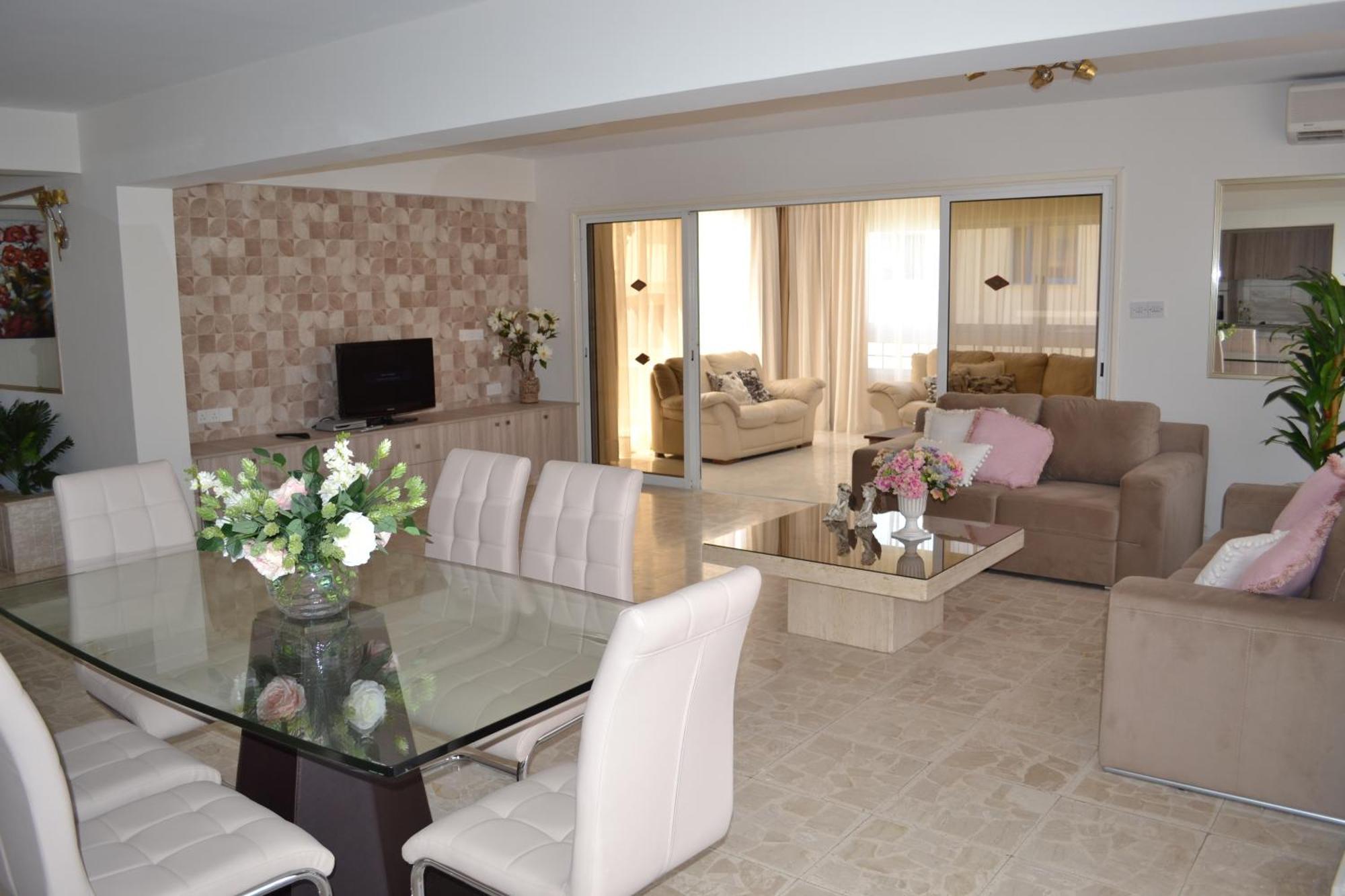 Marianna Hotel Apartments Limassol Exterior foto