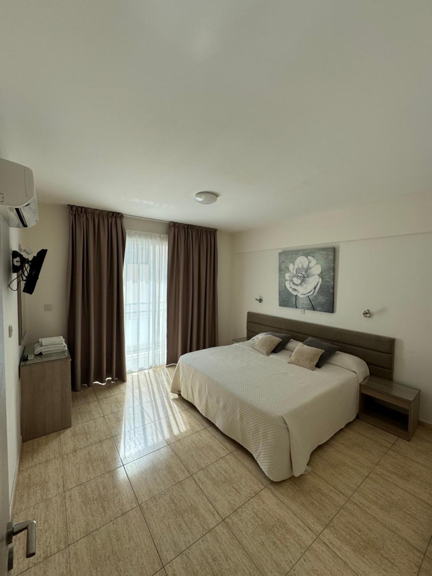 Marianna Hotel Apartments Limassol Exterior foto