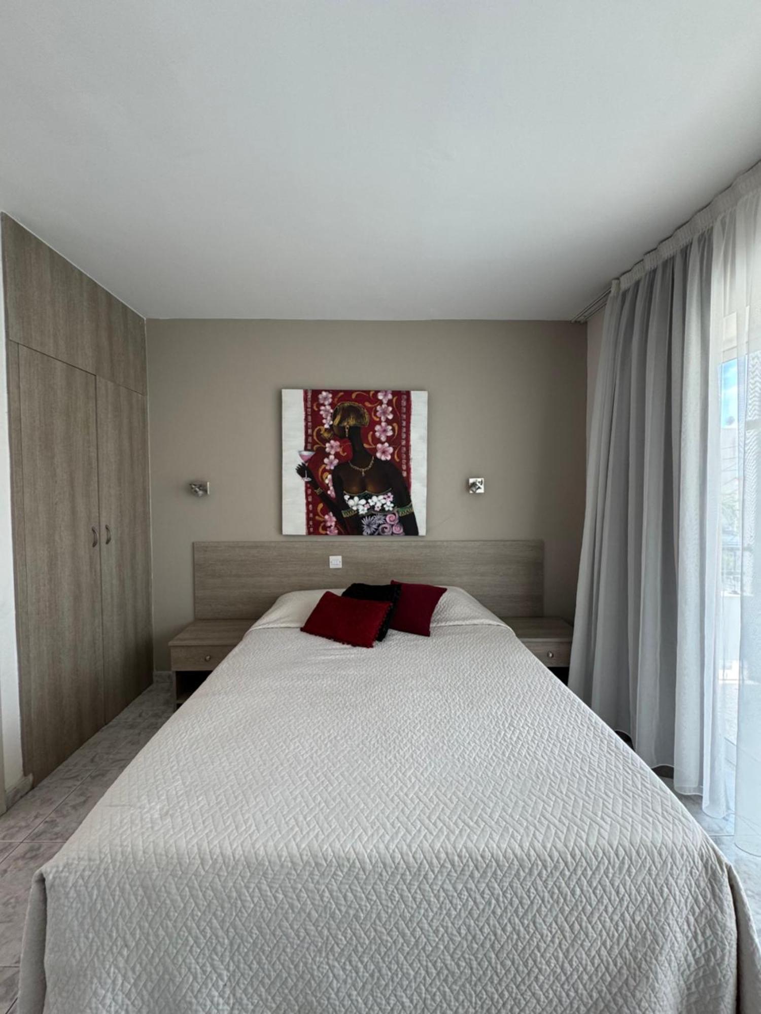Marianna Hotel Apartments Limassol Exterior foto